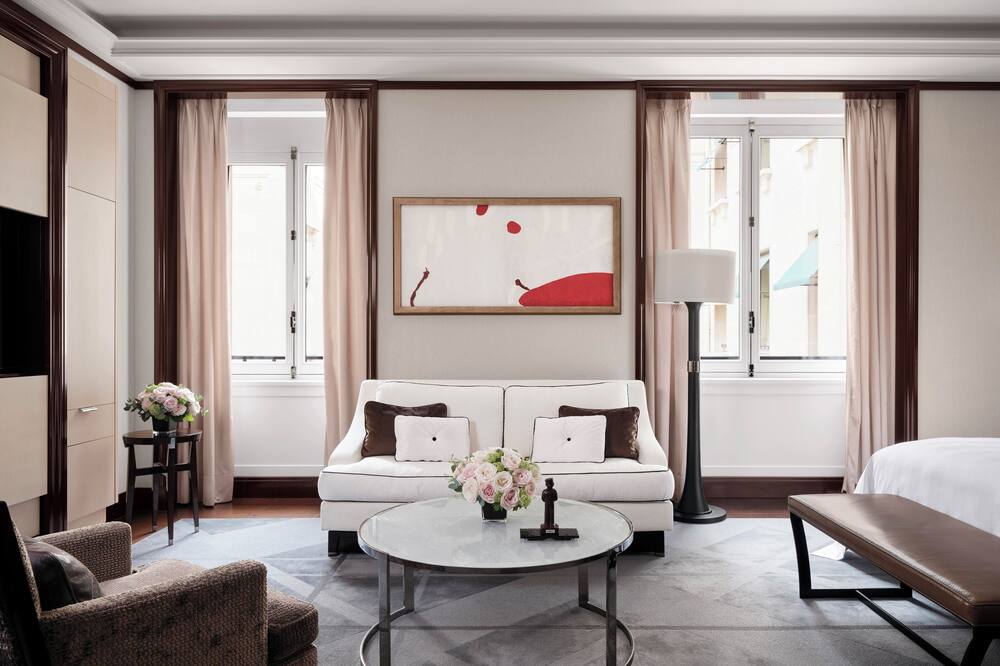 ホテル ザ ペニンシュラ パリ 写真