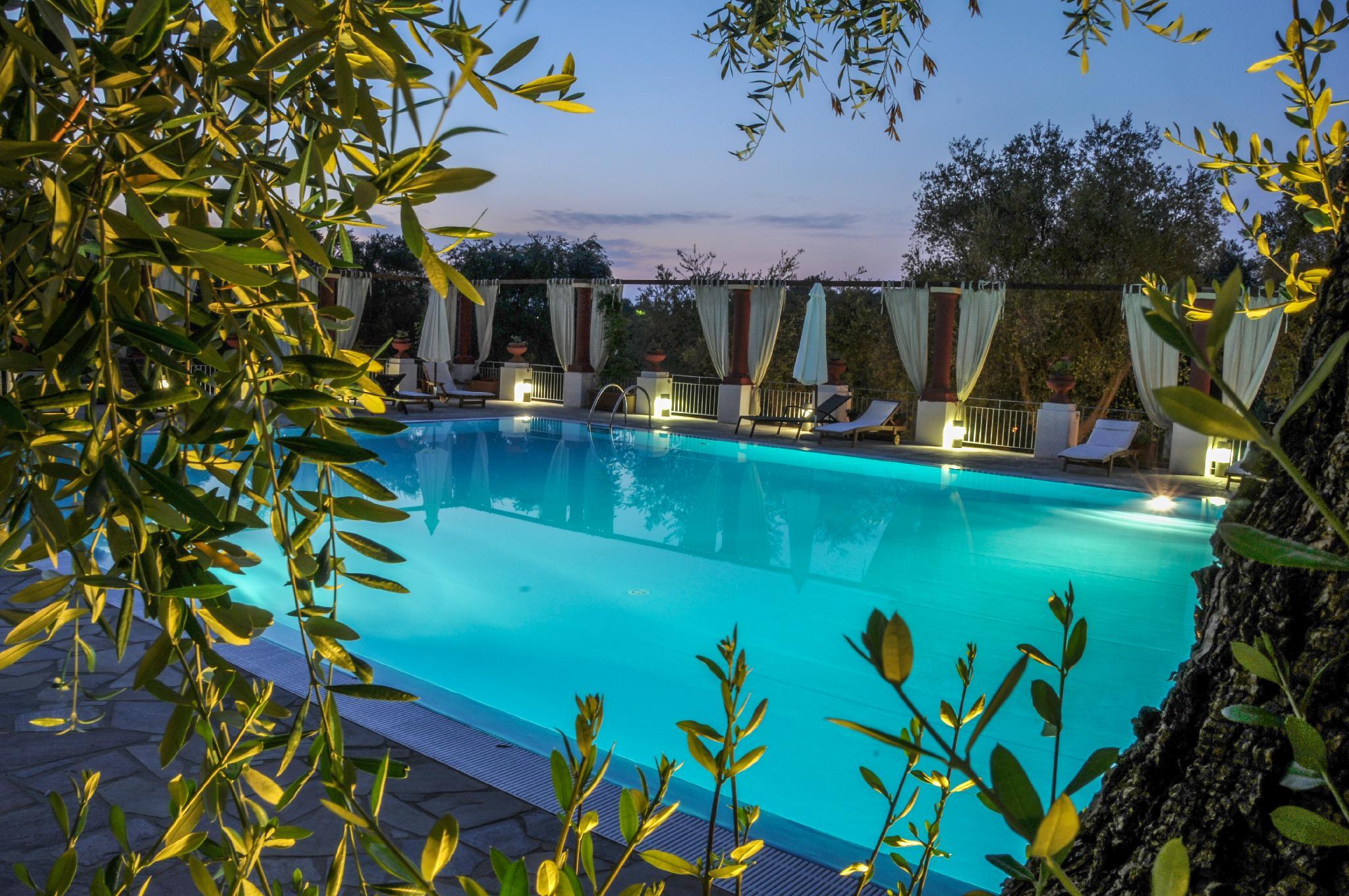 ホテル ポッジョ デリ ウリーヴィ 写真