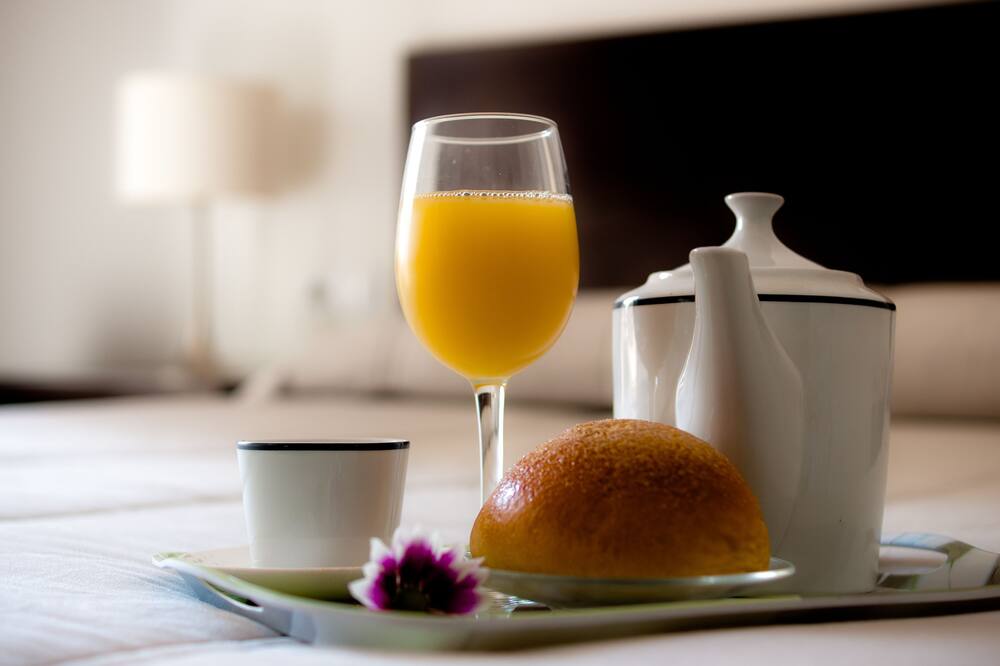 ホテル マドリッド セビリヤ 写真