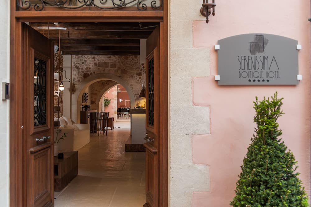 セレニッシマ ブティック ホテル 写真