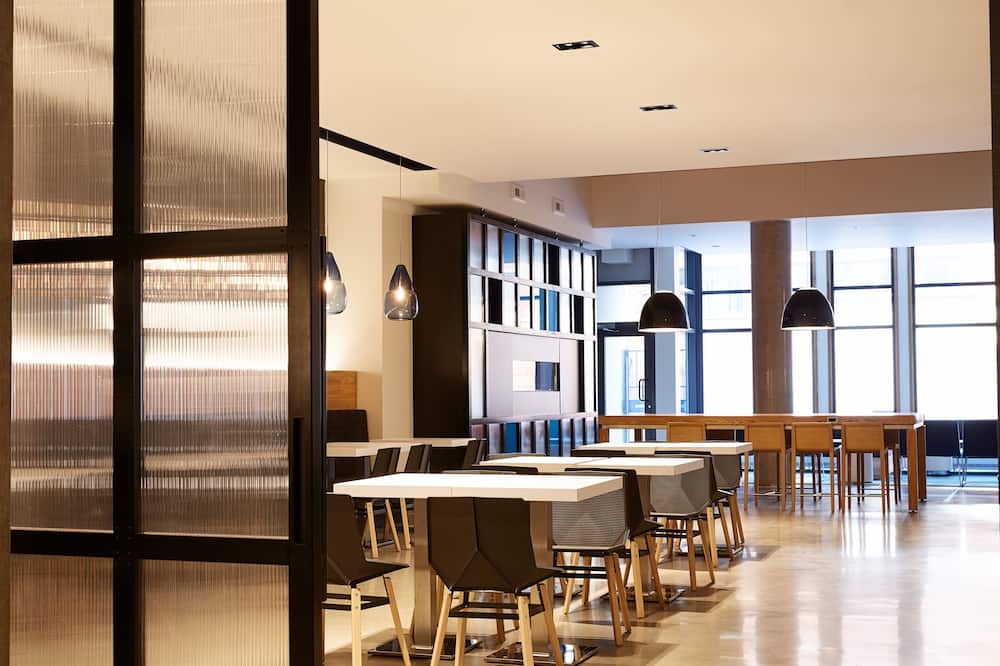 ル ドファン モントリオール センター ヴィレ 写真