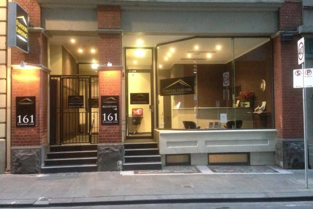 フリンダーズ ランディング アパートメンツ 写真