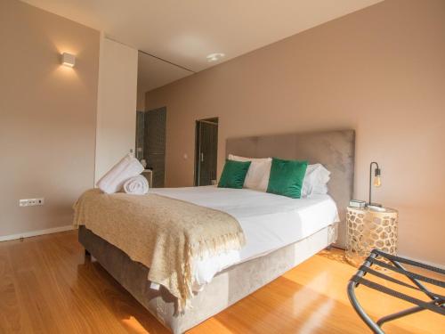 ALIBI by YoursPorto 写真