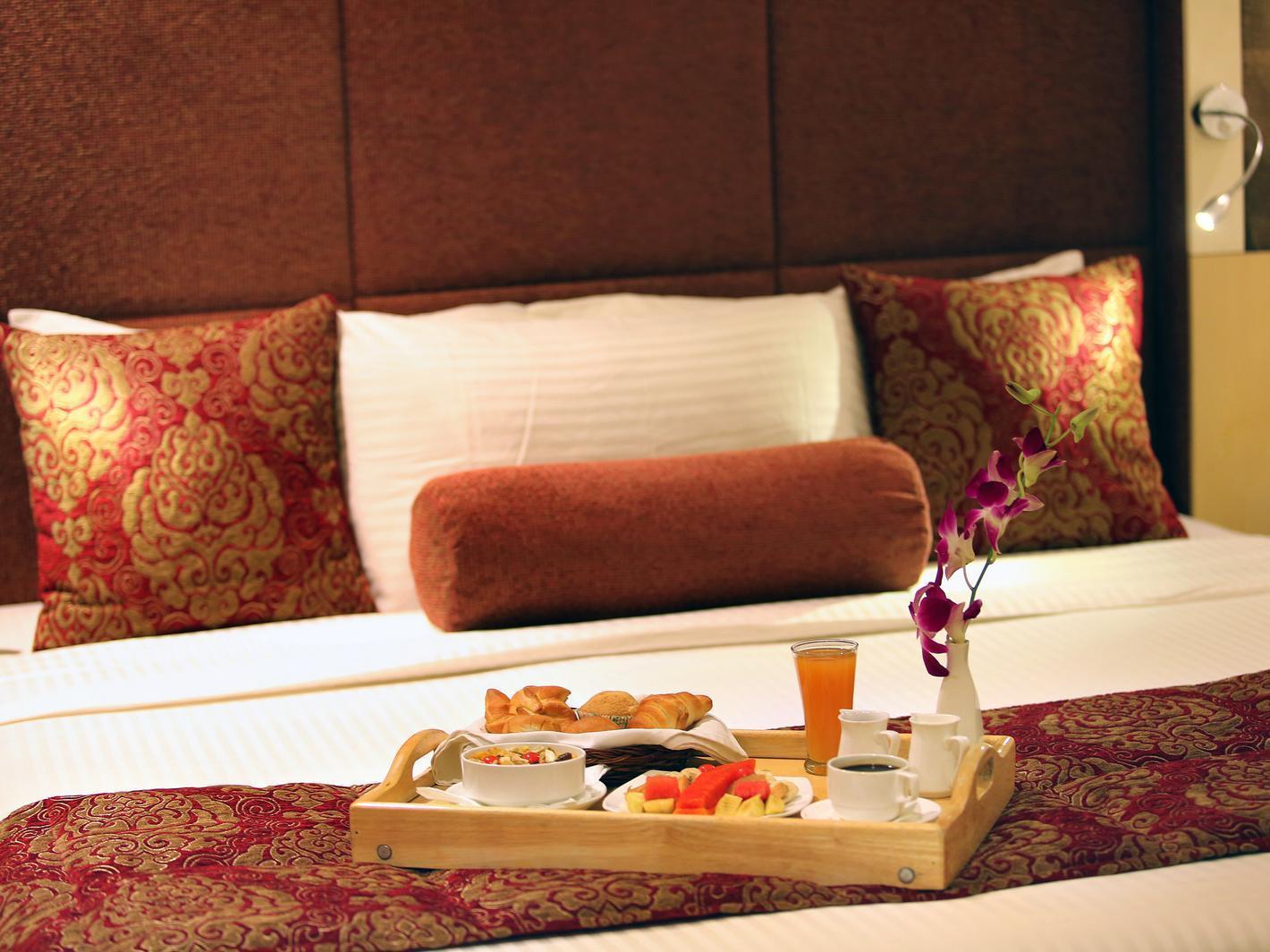 エクスプレス タワーズ ホテル 写真