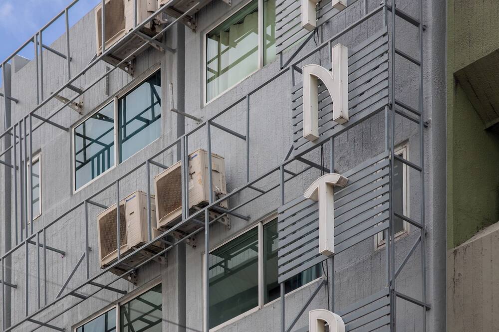 ナントラ シーロム ホテル 写真