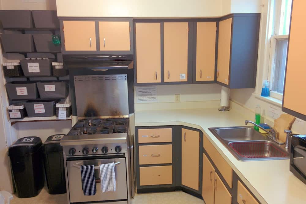 ザ ウェイフェアリング バックアイ ホステル 写真