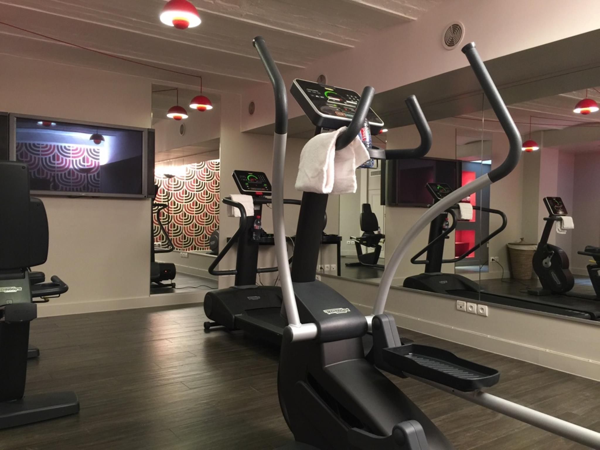 ホテル エッフェル セーヌ 写真