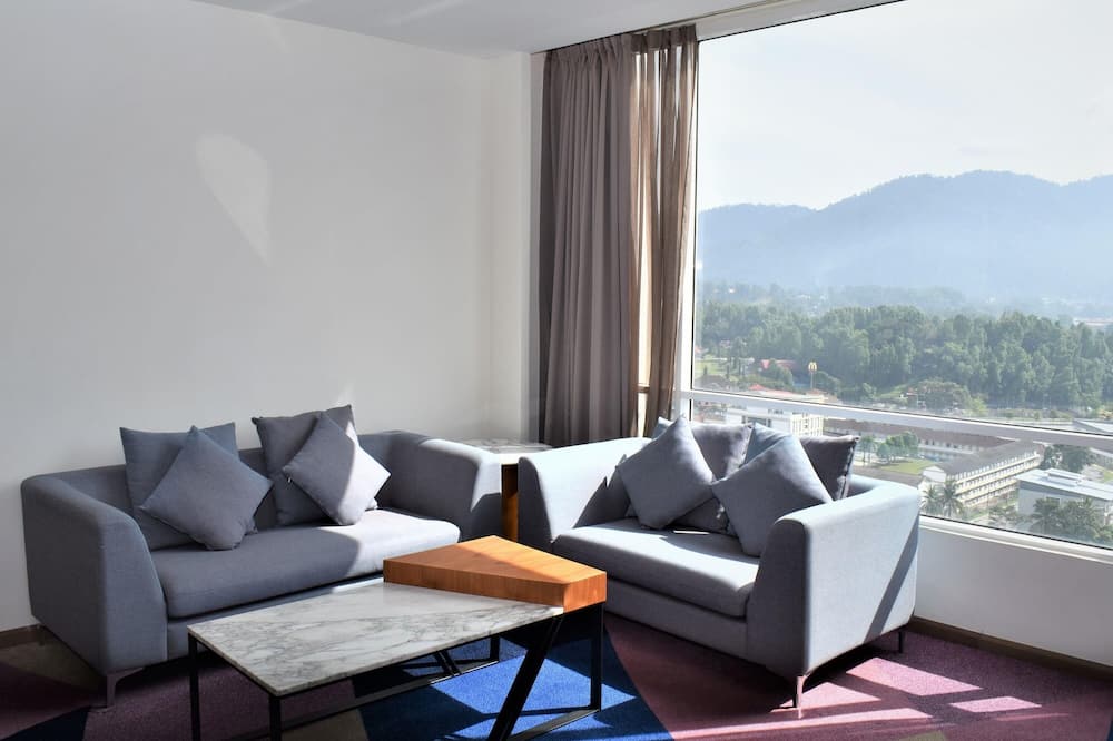 ノボテル タイピン ペラ 写真