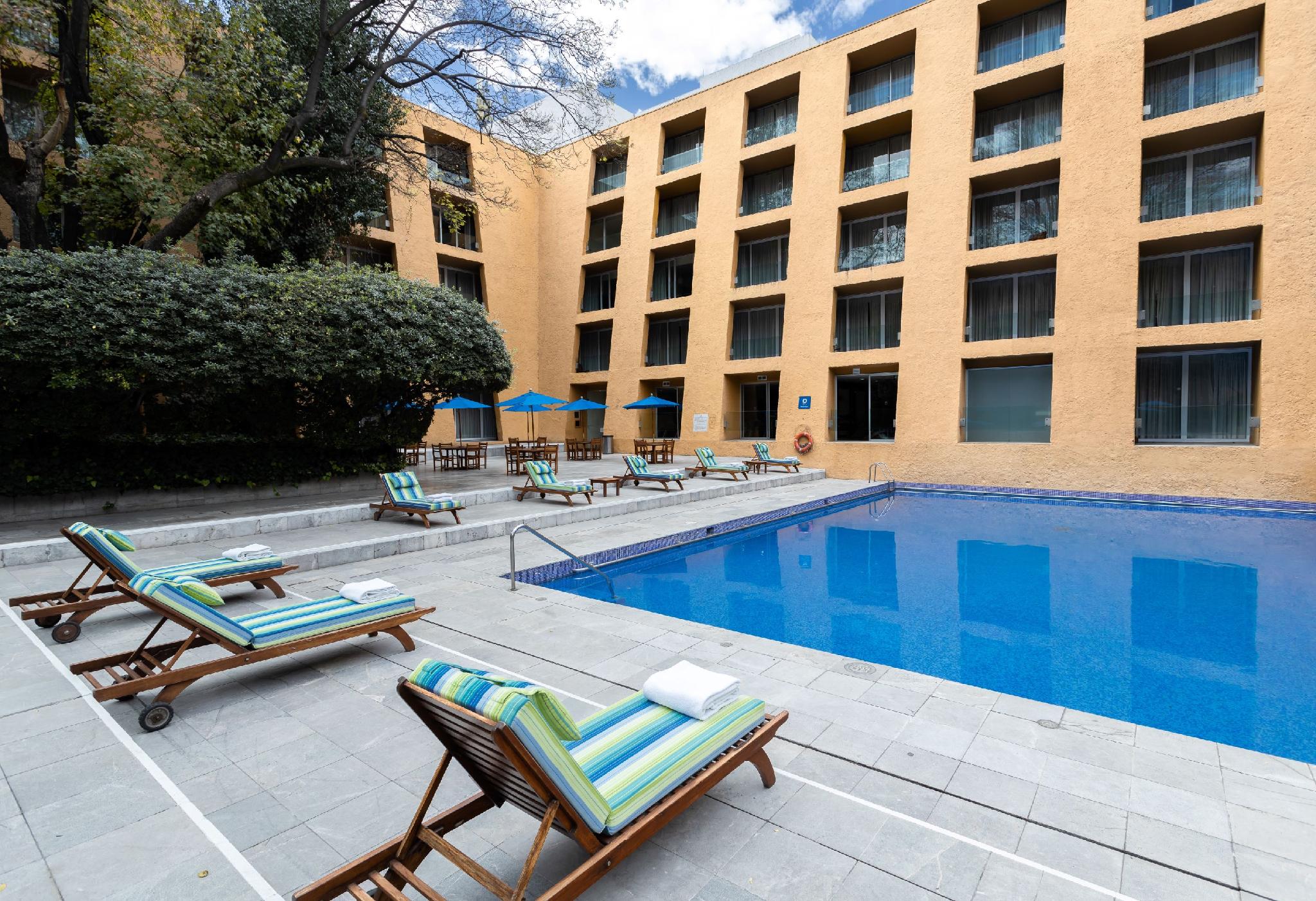 カミノ レアル ポランコ メヒコ 写真