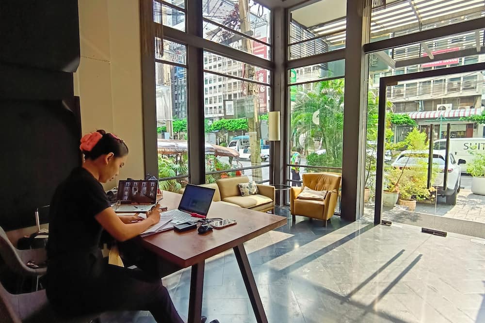 サシャズ ホテル ウノ 写真