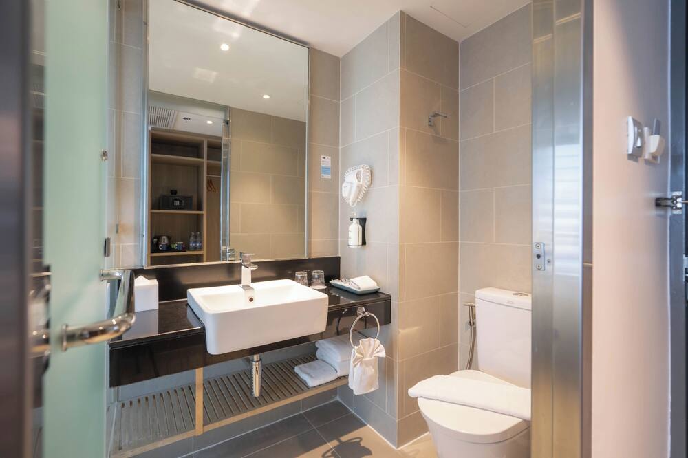 ホリデイ イン エクスプレス バンコク ソイ スーンウィチャイ バイ IHG 写真