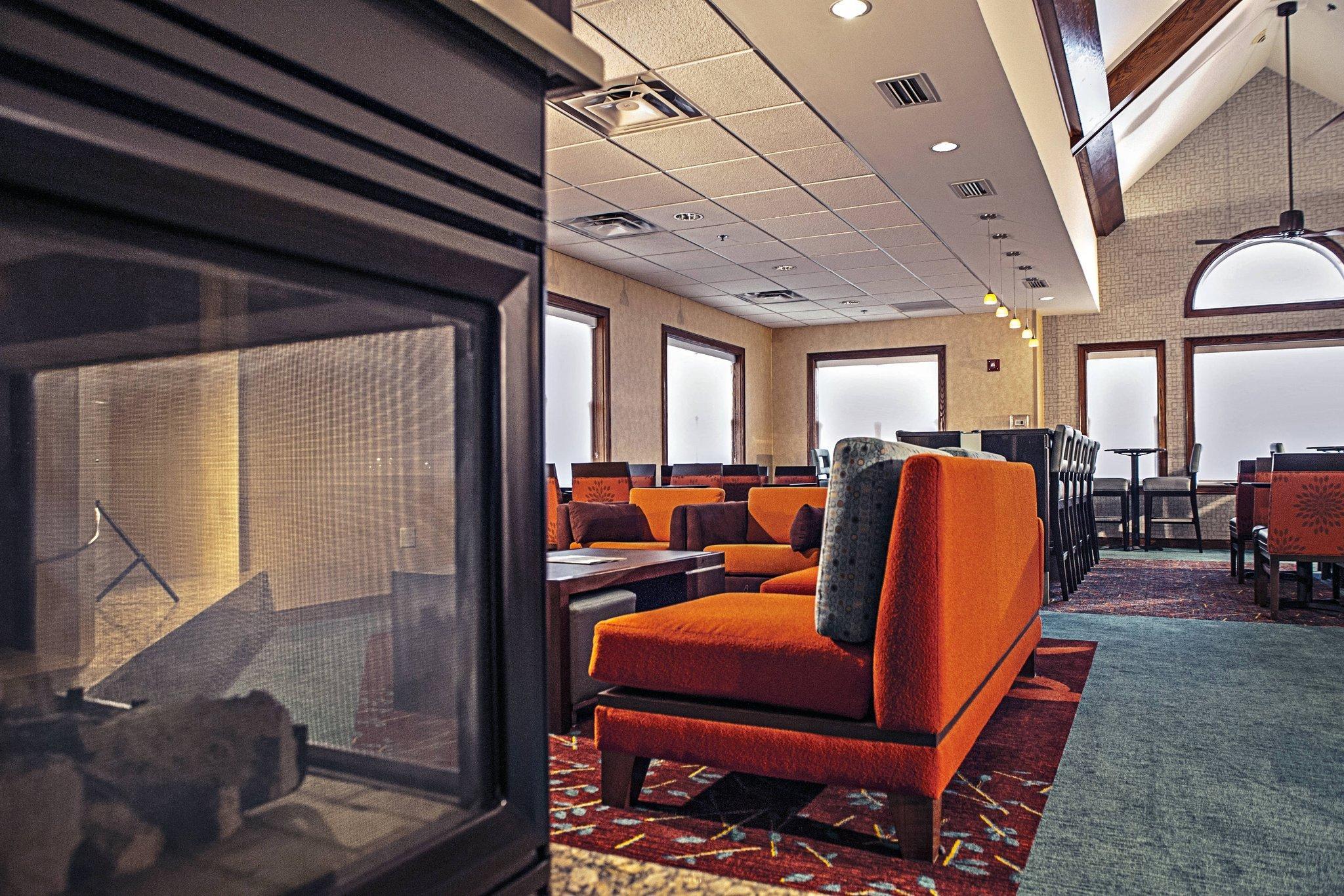 Residence Inn by Marriott Louisville Airport 写真