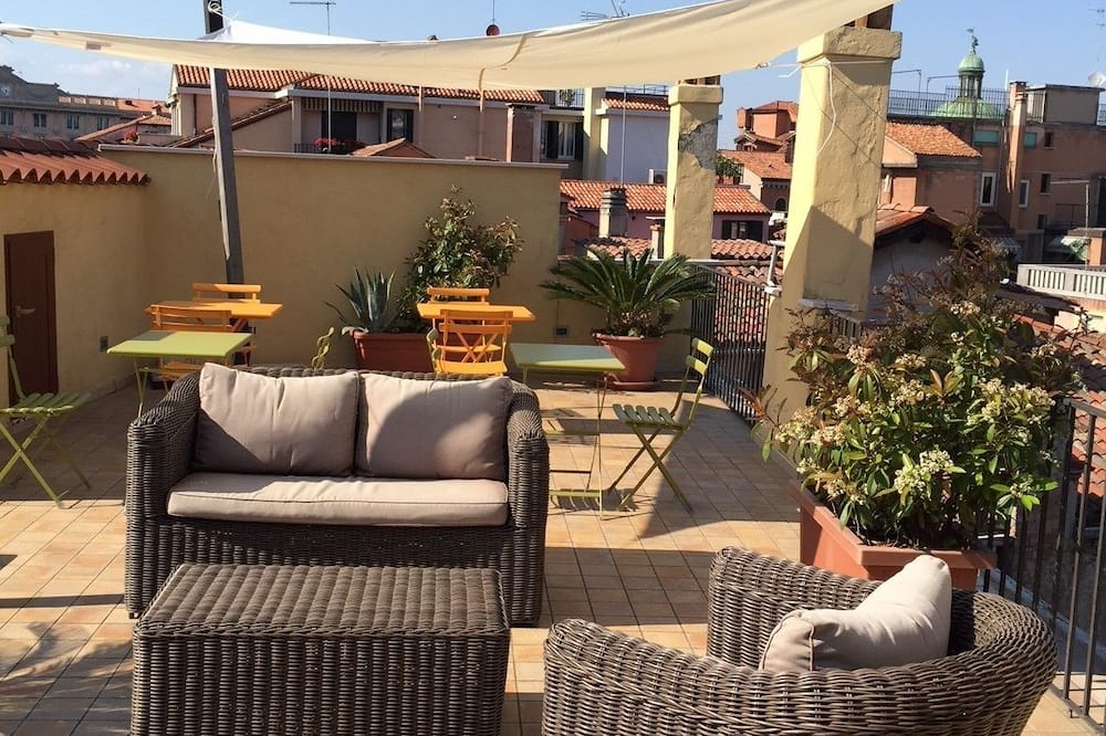 カ デイ ポロ 写真