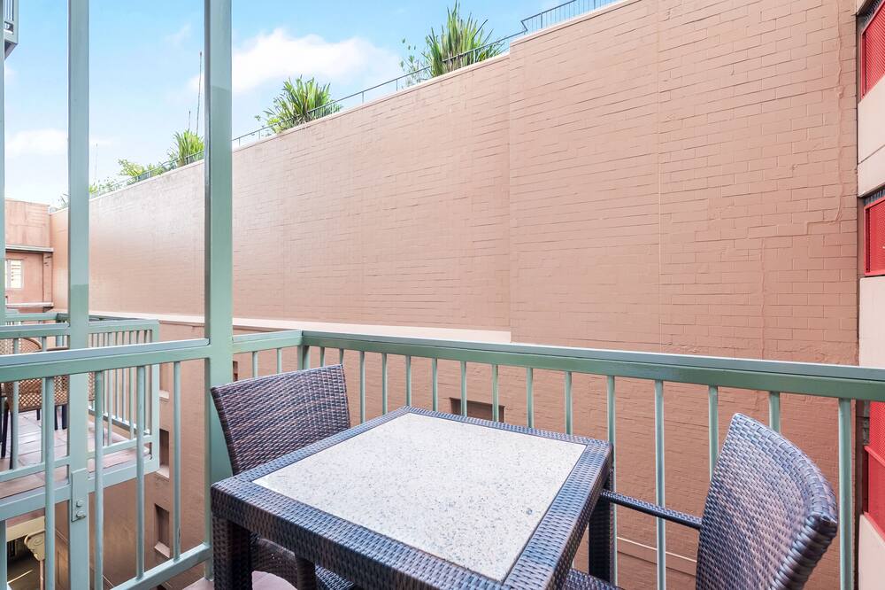 オークス シドニー ゴールズブロウ スイーツ 写真