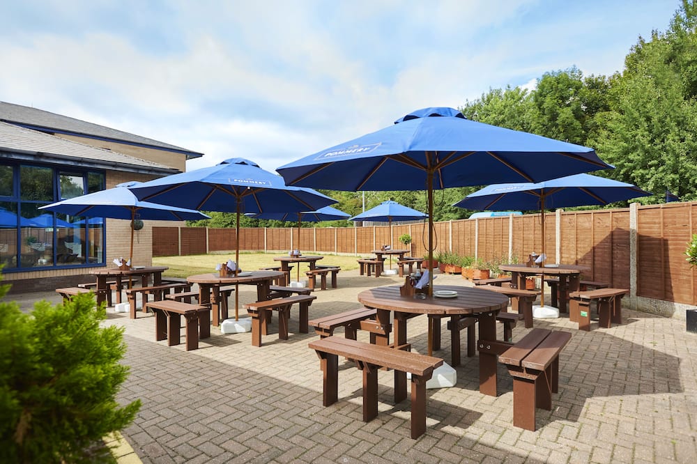 ノボテル ロンドン スタンステッド エアポート 写真