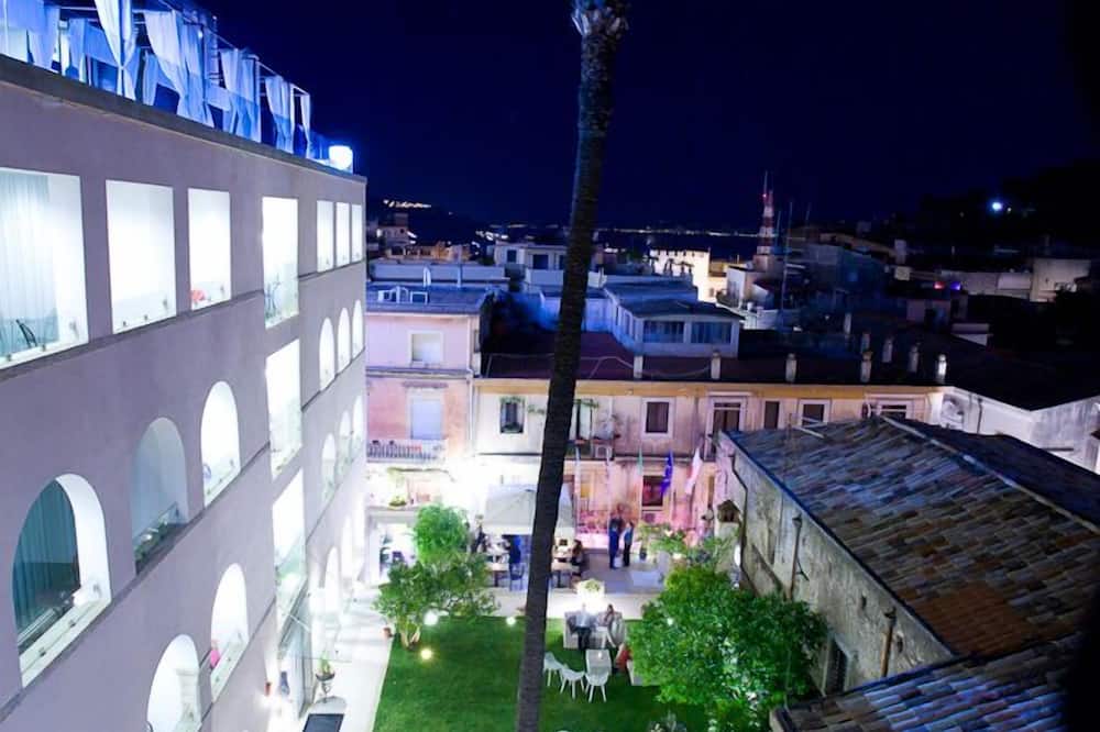 ホテル イル ピッコロ ジャルディーノ 写真