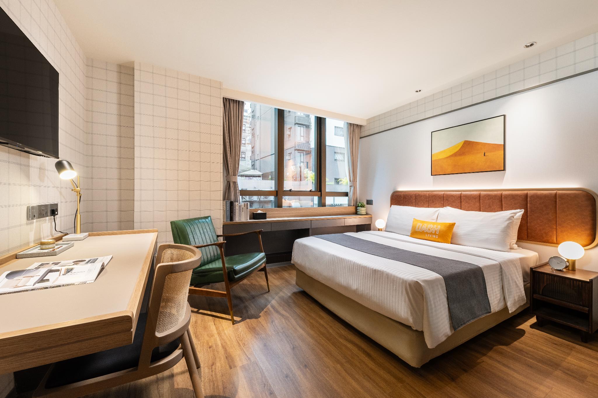 ダッシュ リビング オン ハリウッド 写真