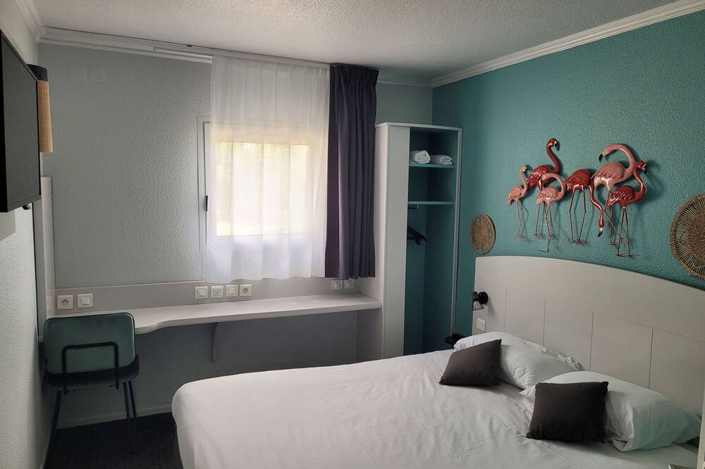 キリヤード デイレクト アルル 写真