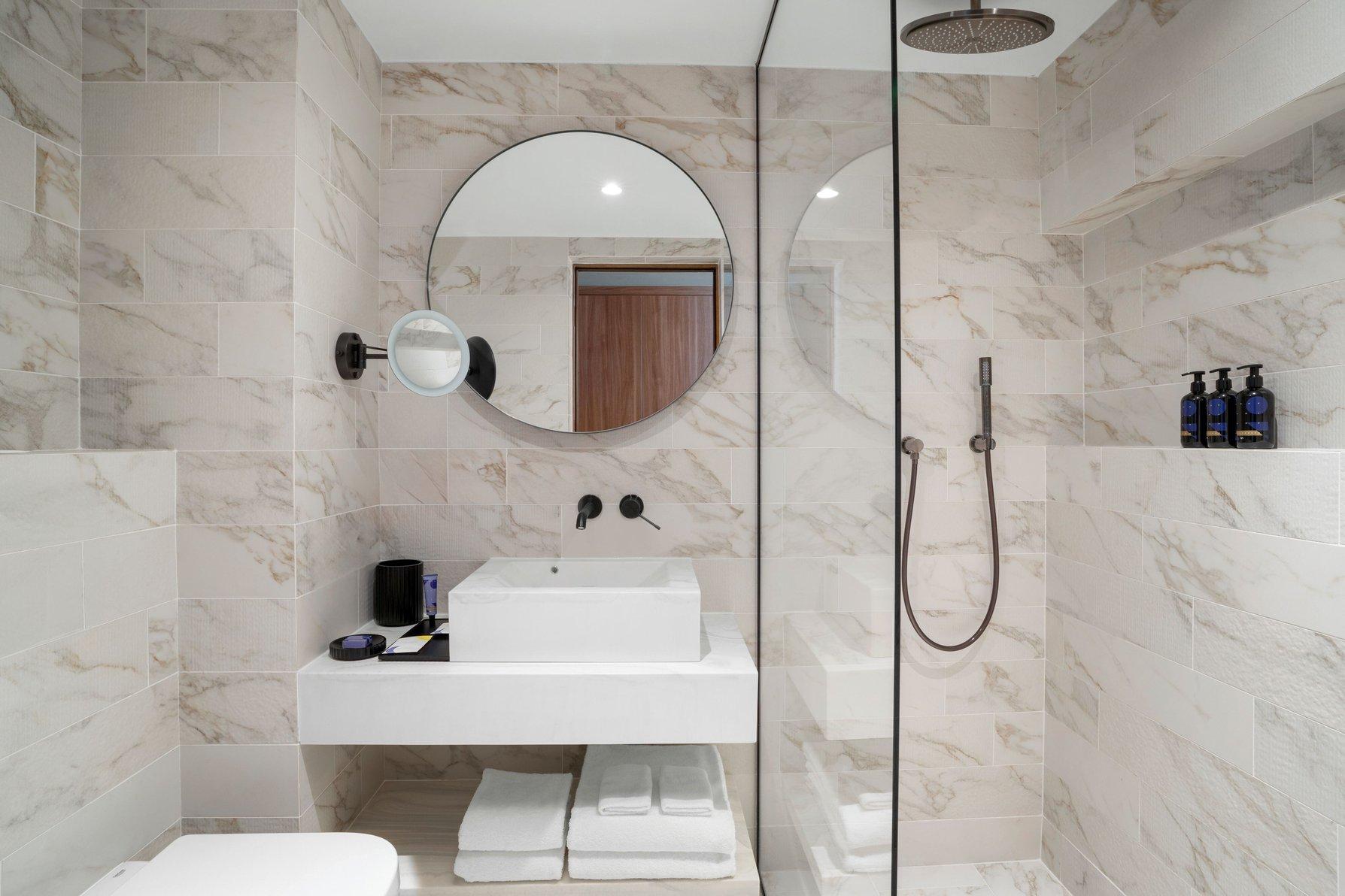 カルド ローマ オートグラフ コレクション 写真