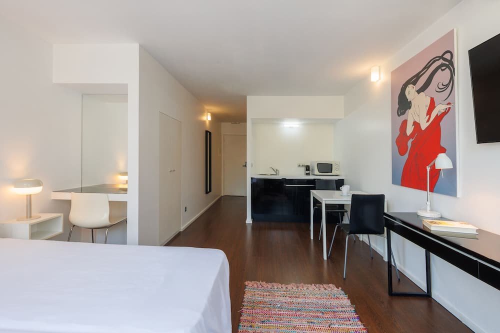 Fine Arts Studios by Olala Homes 写真