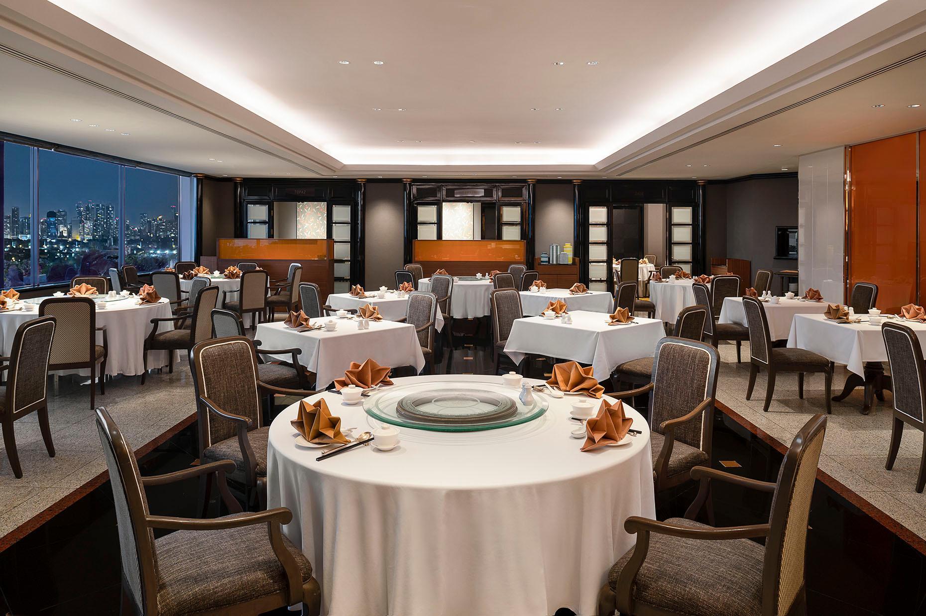 クラウンプラザ バンコク ルンピニパーク バイ IHG 写真