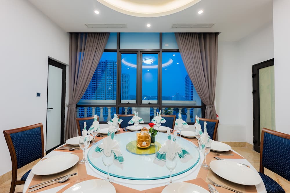 ハロン ニュー センチュリー ホテル 写真