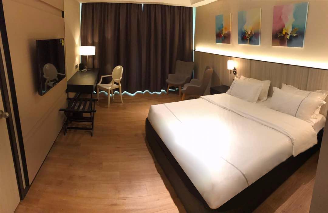 ハイアー ホテル 写真