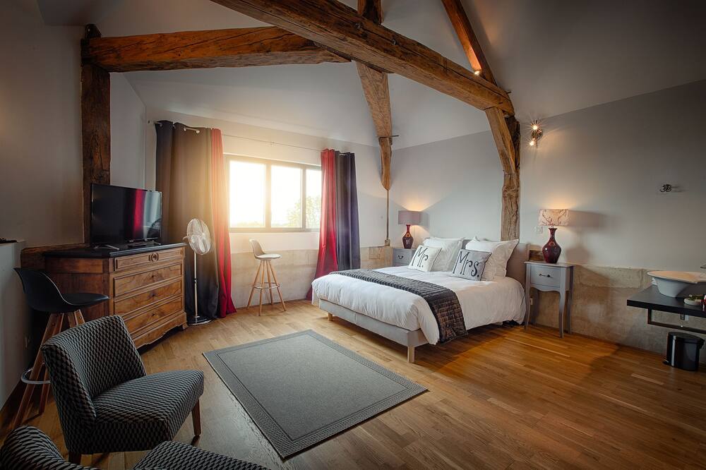 Logis Hôtel Le Chai De La Paleine 写真