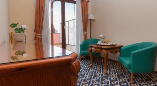 アゴラ ファン デ アウストリア 写真