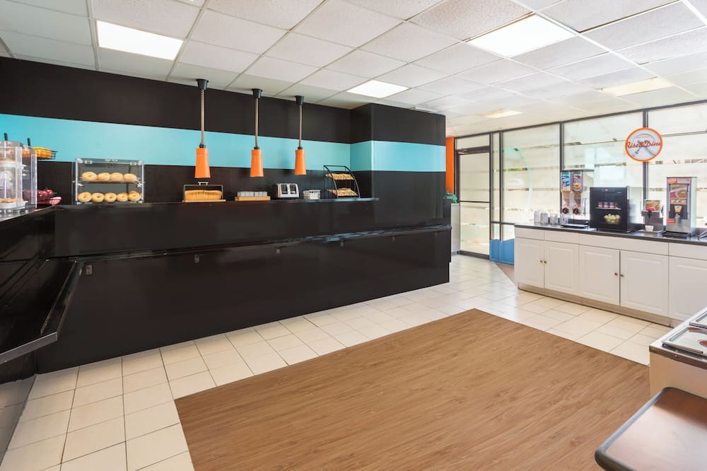 ハワード ジョンソン バイ ウィンダム ウィリアムズバーグ 写真