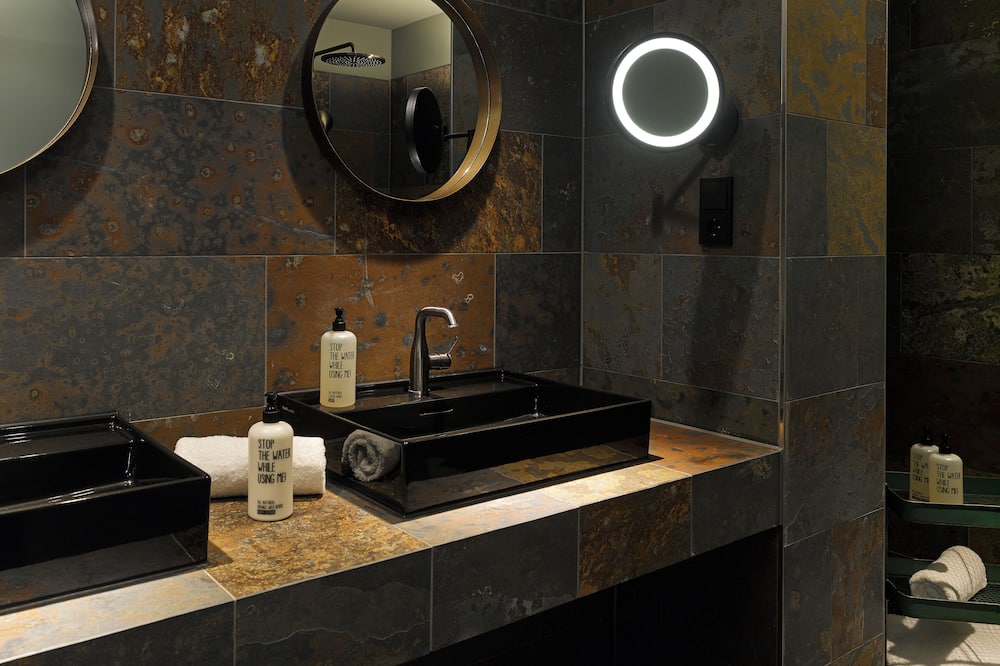 25アワーズ ホテル フランクフルト ザ トリップ 写真