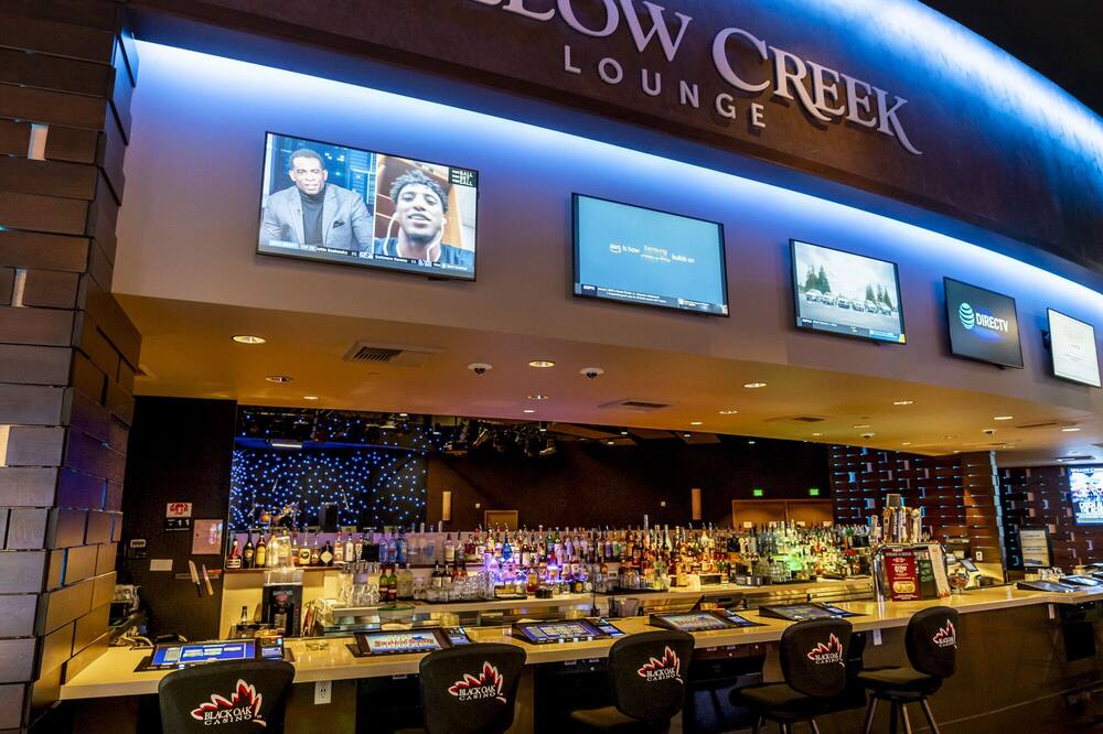 The Hotel at Black Oak Casino Resort 写真