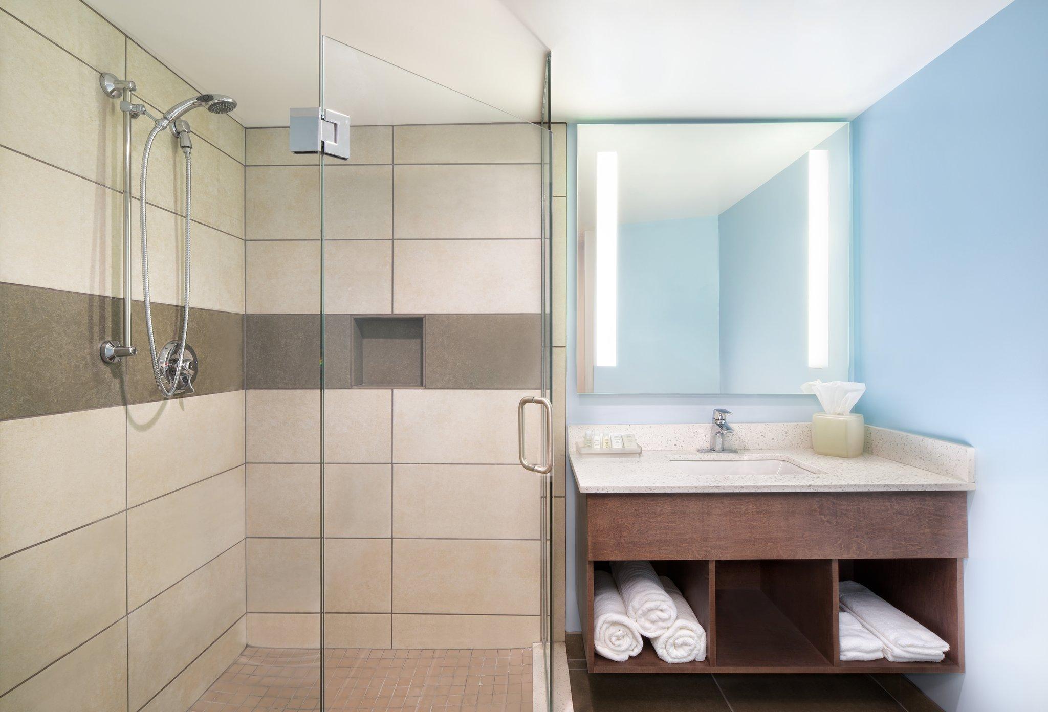 Hotel Indigo Cleveland Beachwood By IHG 写真