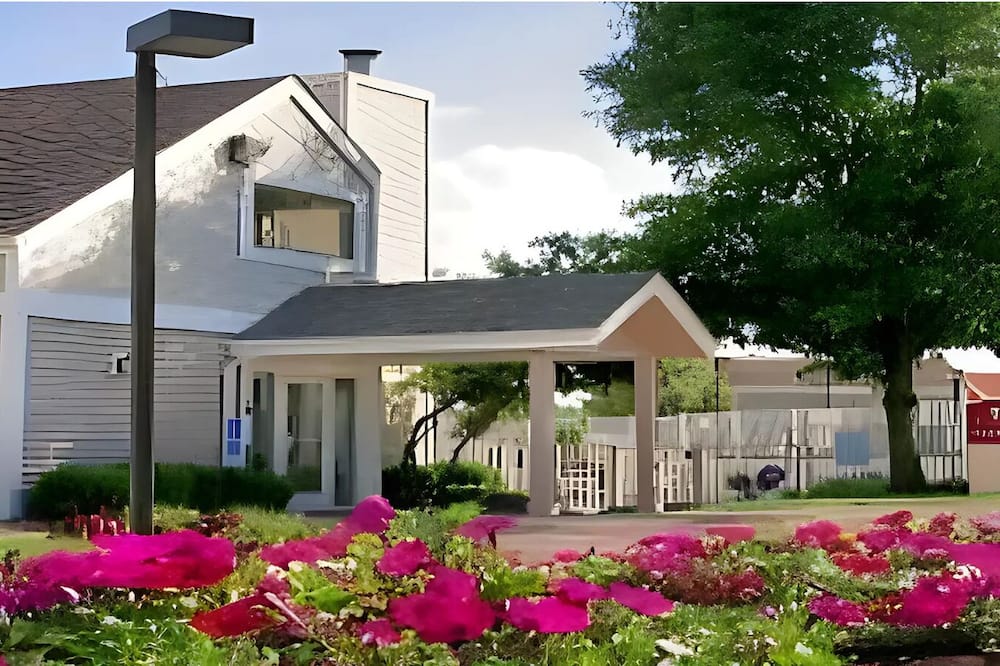 ソネスタ ES スイーツ シャロンビル ウエスト 写真