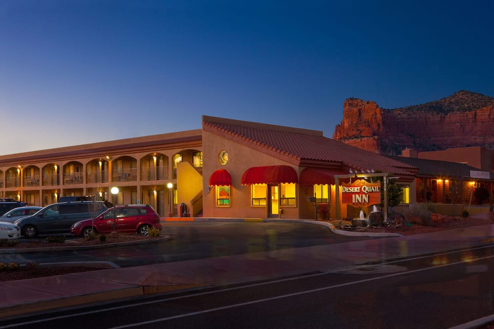 デザート クェイル イン セドナ アット ベル ロック 写真