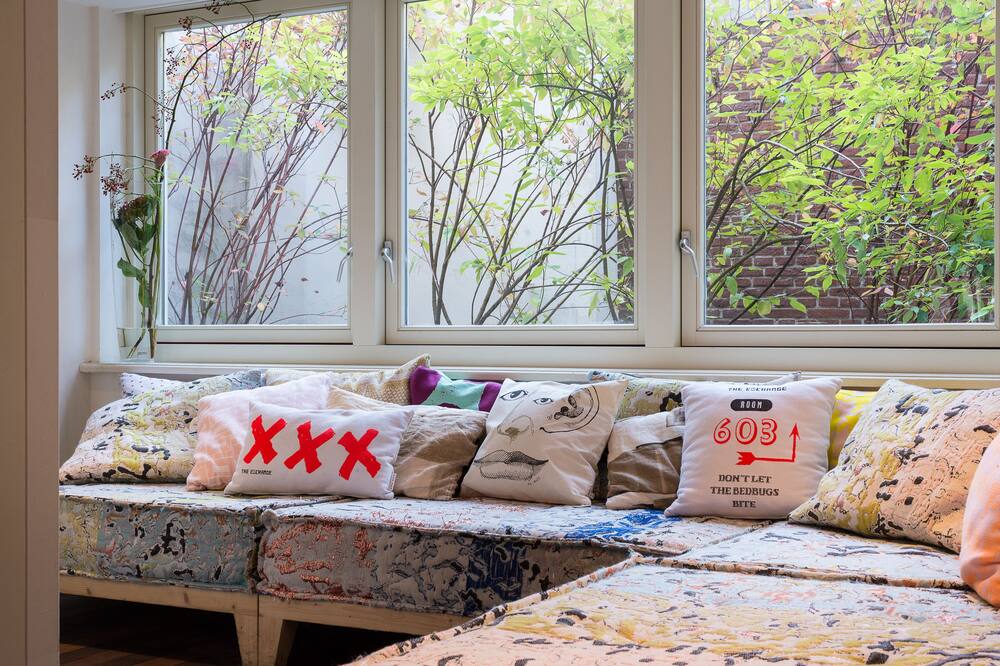 ホテル ジ エクスチェンジ 写真