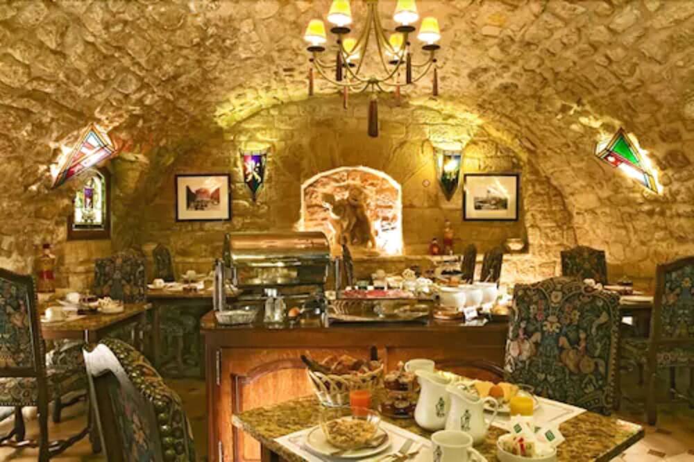 グラン ホテル ドゥ リュニヴェール サンジェルマン 写真