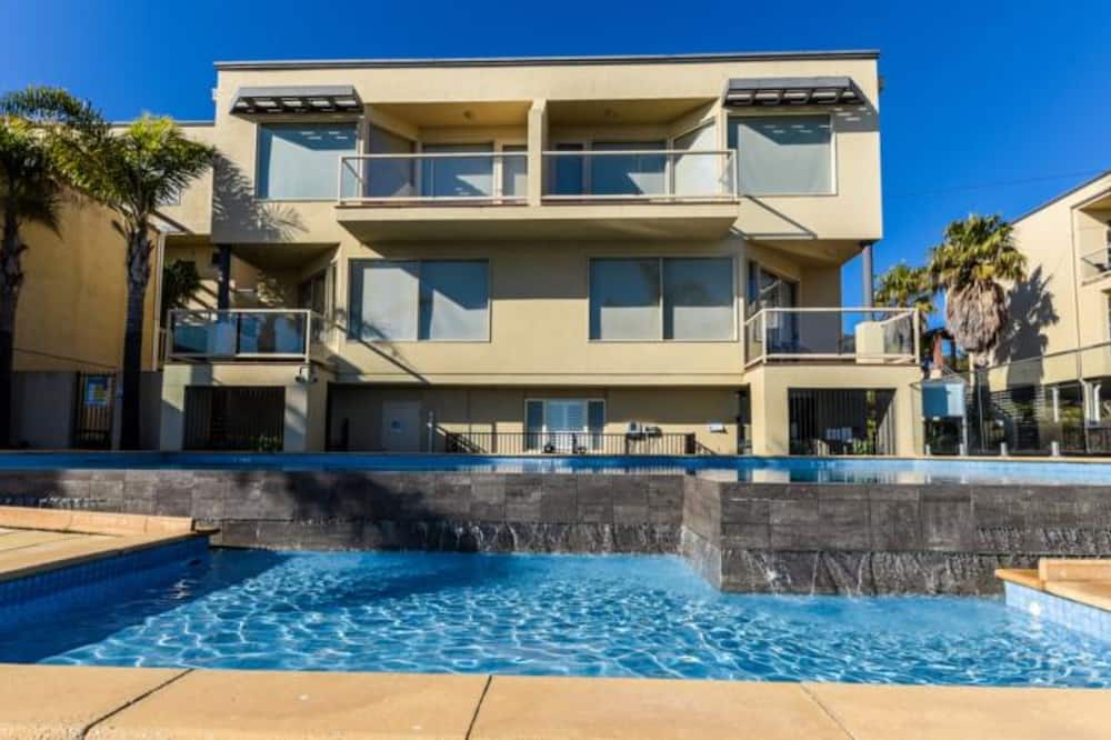 ザ ブラフ リゾート アパートメンツ 写真