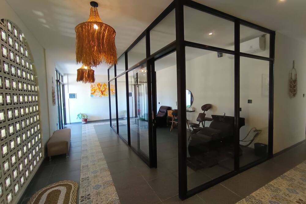 アビアン クランプ ヴィラ & スパ サヌール バリ 写真