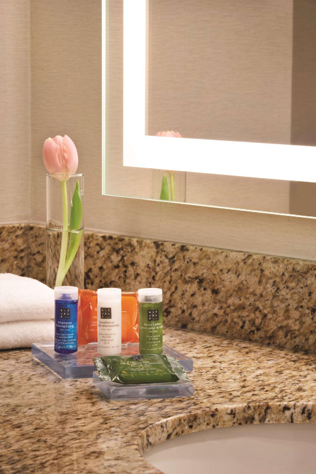 ラディソン ホテル バンクーバー エアポート 写真