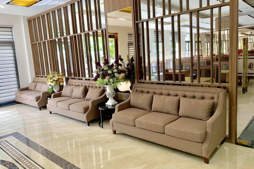 ホテル エマ 写真