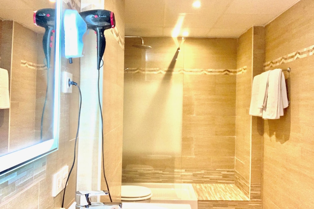 ホテル ドン ミゲル 写真