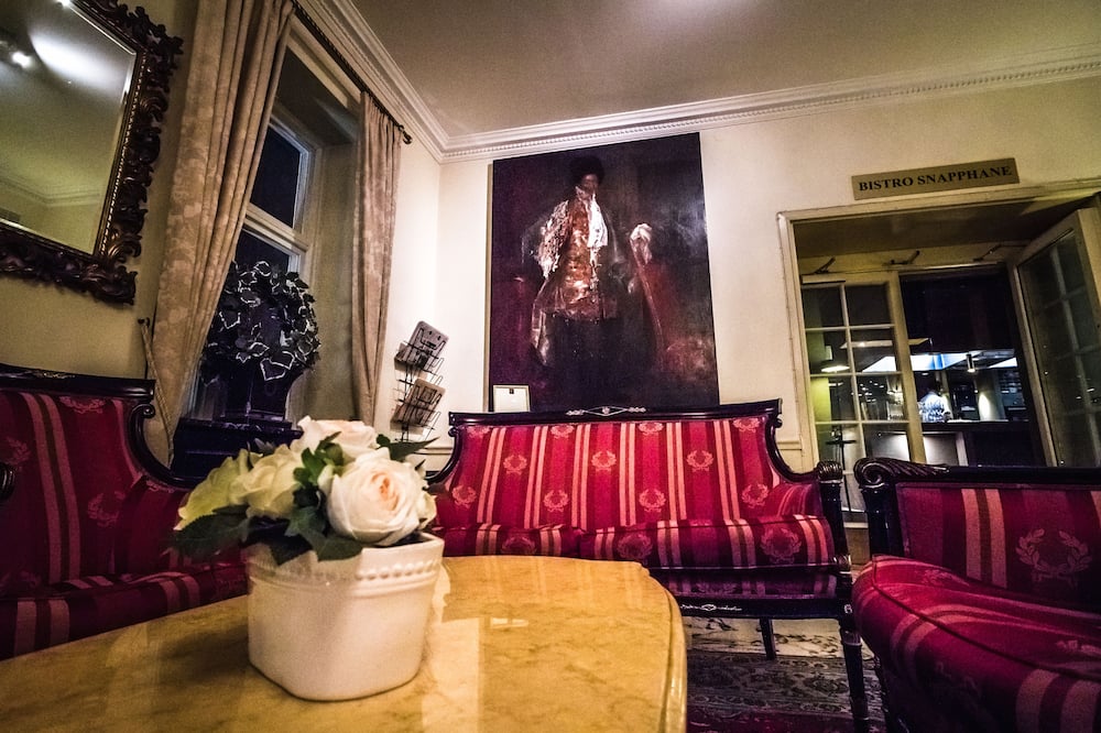 メイフェア ホテル トゥンネル 写真