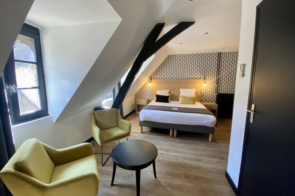 キリヤド シャロン シュール ソーヌ サントル 写真