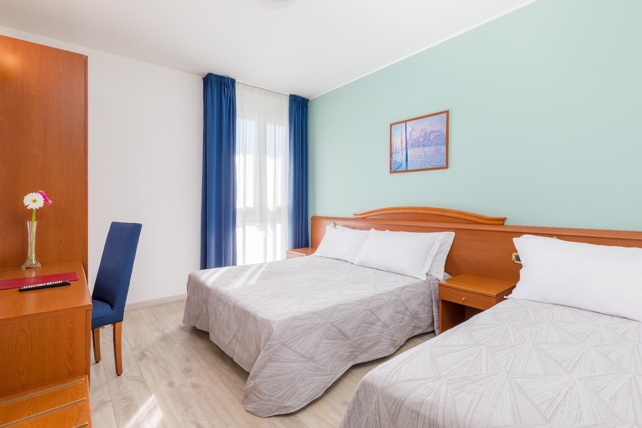 ホテル パラディオ 写真