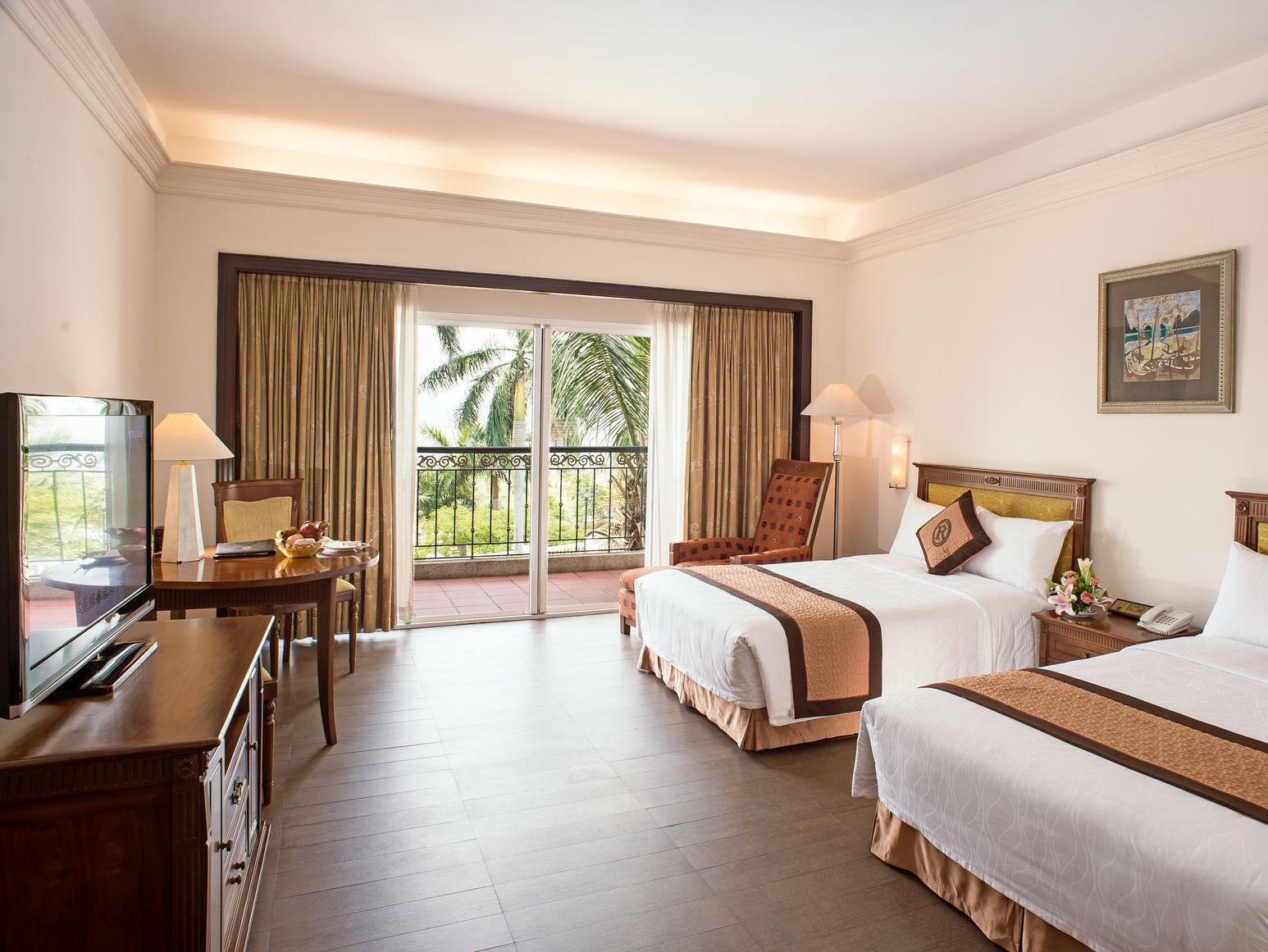 ロイヤル ヴィラ ハロン 写真