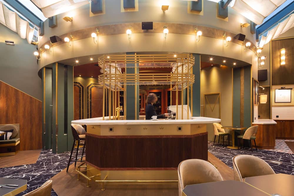 ネスト ホテル パリ ラ デファンス エムギャラリー コレクション 写真