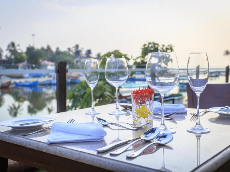 Acron Waterfront Resort 写真