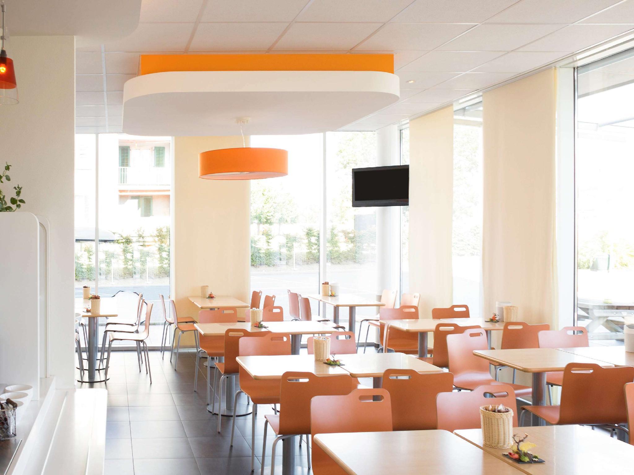 イビス バジェット ローザンヌ ビュシニー 写真