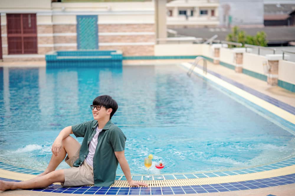 デーワラジ ホテル 写真